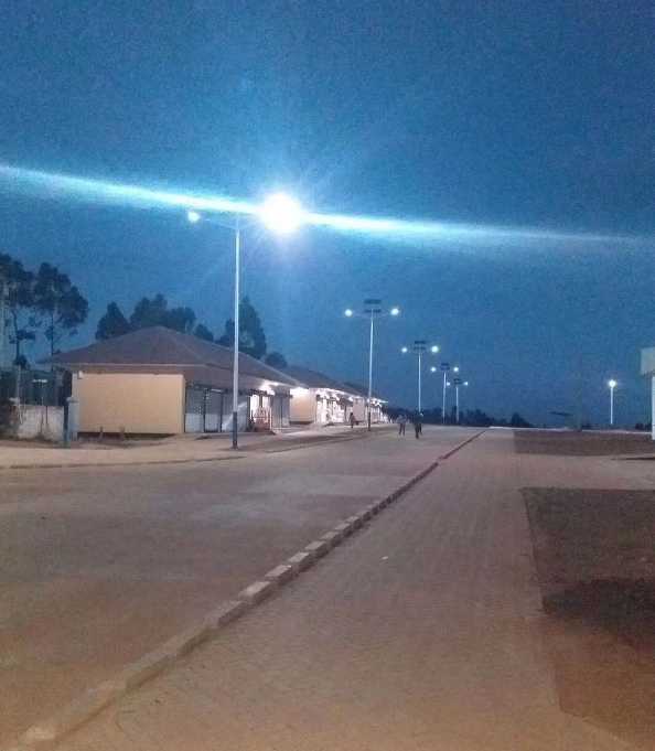 铜陵市非洲科特迪瓦太阳能路灯工程